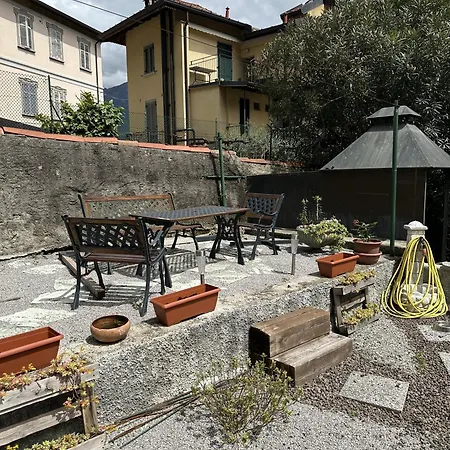 La Corte Dei Torri Loft On The דירה Oliveto Lario